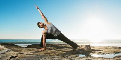 Подходит ли йога для мужчин: советы для начинающих и эффекты от практики
